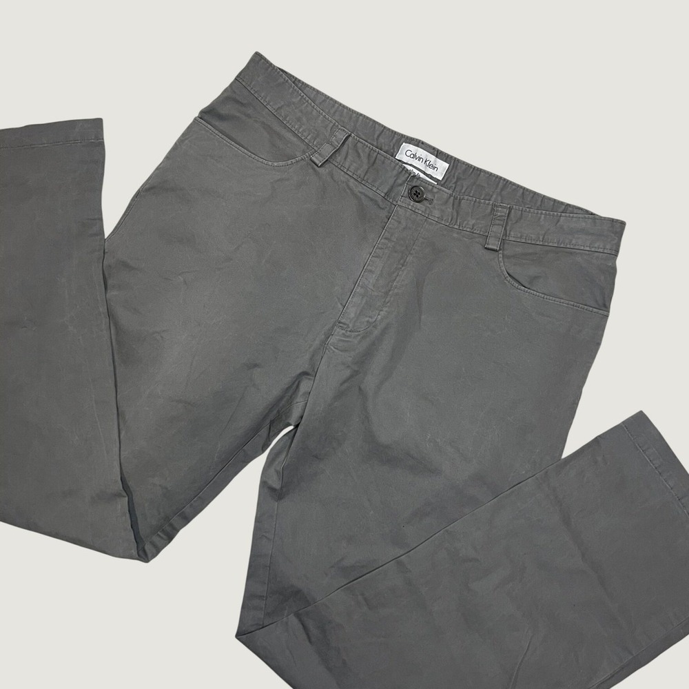Calvin Klein Mens Slim Fit coupe cintree Stretch Chino Pants Gray 34x30